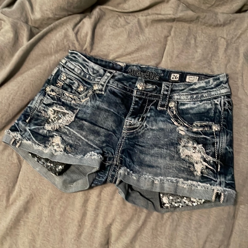 Miss Me short silver sequins in great condition
